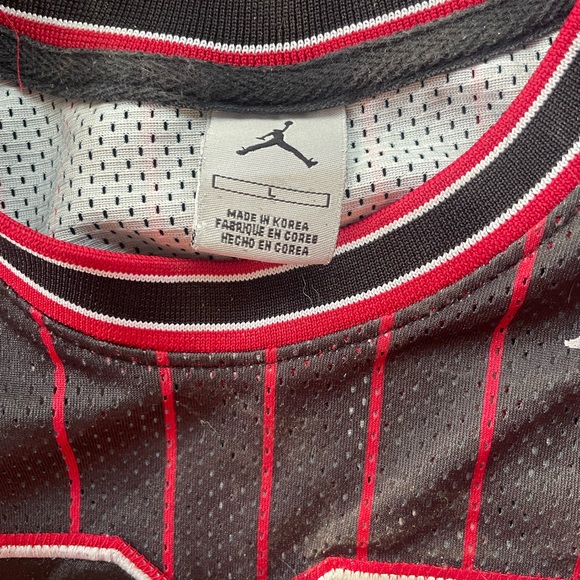 Michael Jordan Jersey - Picture 2 of 5